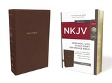  NKJV, Reference Bible, Personal Size Giant Print, Leathersoft, Brown, Red Letter Edition, Comfort Print