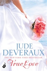  True Love: Nantucket Brides Book 1 (A beautifully captivating summer read)
