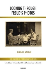 Looking Through Freud's Photos