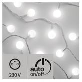 LED světelný cherry řetěz – kuličky 2,5cm, 4m, stud. b.,čas.