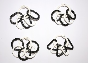 Kroužky se 4 tvary plast černobílé 3 druhy v sáčku 0m+ Kroužky se 4 tvary plast černobílé 3 druhy v sáčku 0m+