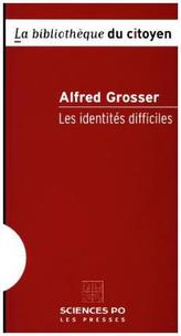 Les identités difficiles